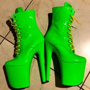 TOES ON POINT CUSTOM 8 INCH DANCER HEELS BOOTS SZ 7 NEON GREEN